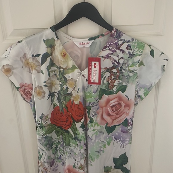 COPY - 💕Women’s Sukanya silky Night Wear size XL - Picture 3 of 5